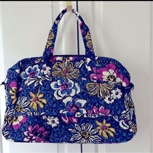 Vera Bradley Medium African Violets Traveler Bag Adjustable Removable Strap